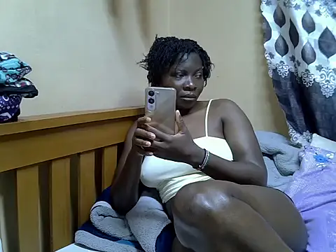 Sexxylipz live cam on StripChat