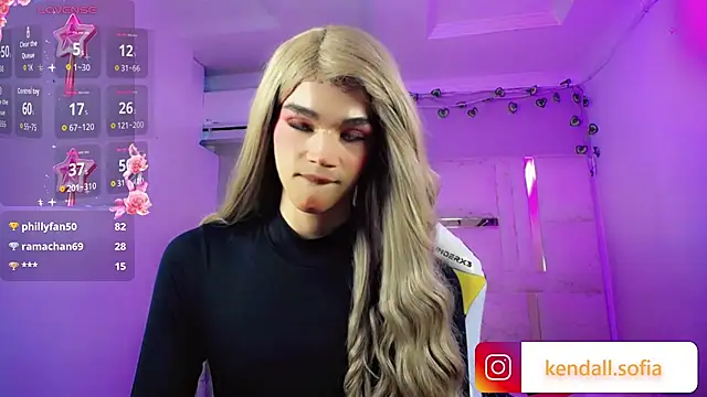 Sophiaa_doll_ live cam on StripChat