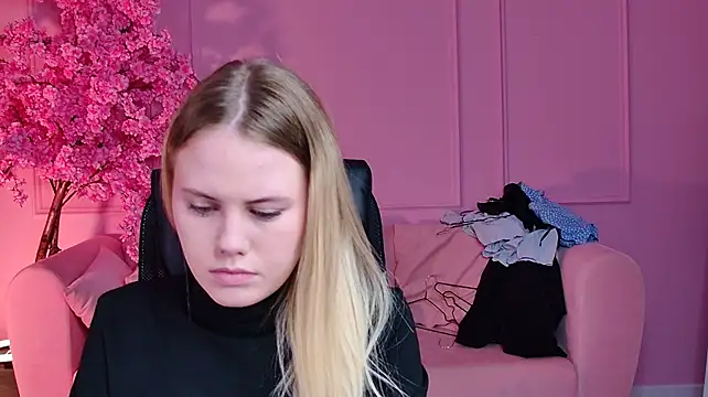 LanaWey live cam on StripChat