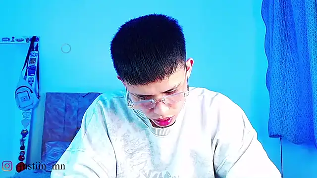_justinmoon2 live cam preview