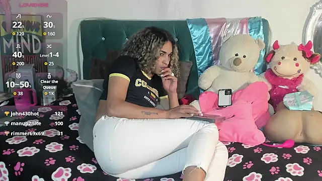 StefanyMiler live sex cam