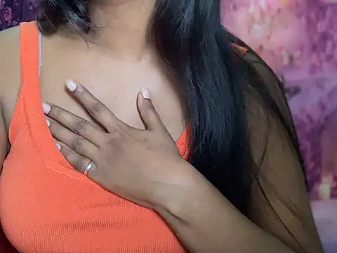 Trisha_16 live cam preview