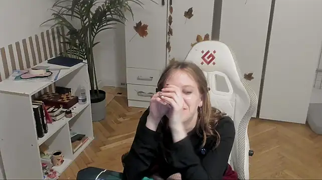 Silly__Milly live cam preview