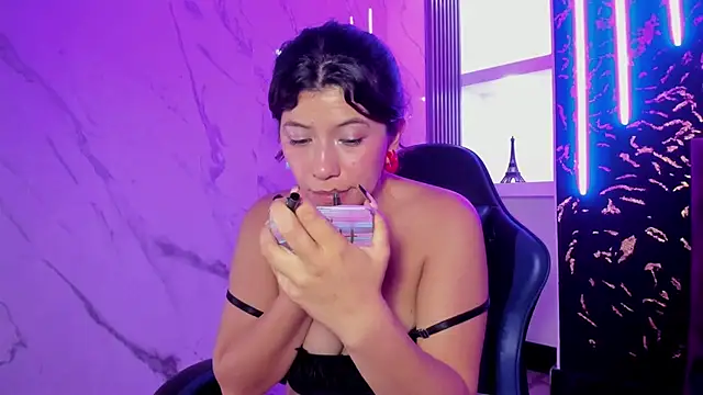 Raven_Rouge_