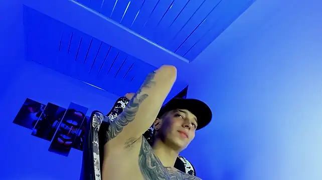 eithan_boy_ live cam preview
