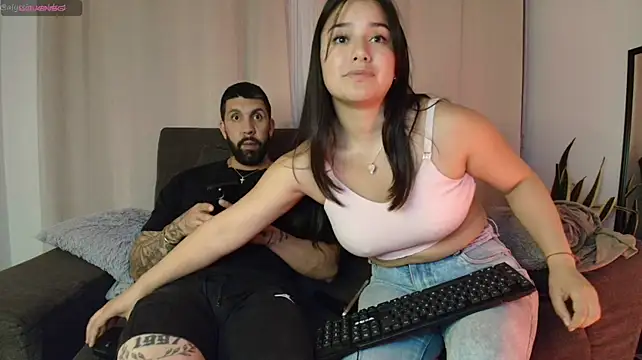 Alyssa_and_DAngelo live cam preview