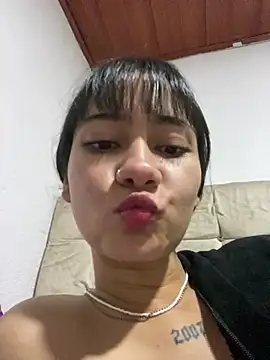 Ca-tmila live cam preview