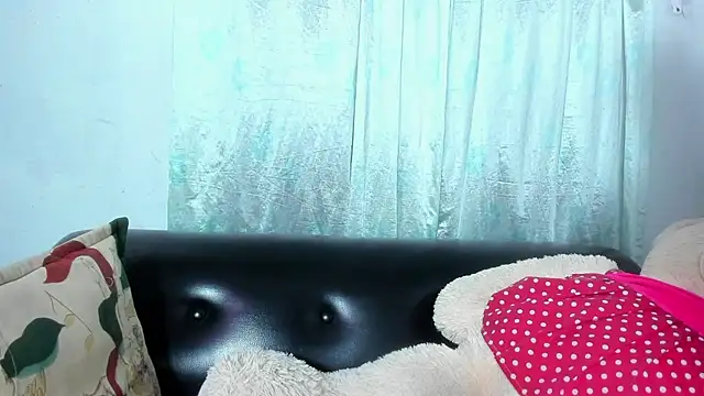 Natalia_Dahlia live cam preview