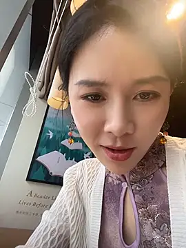 Zoe-520 live cam preview