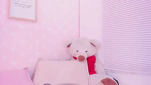 Mia_fox_07 live cam preview