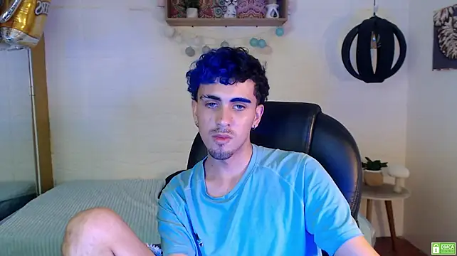 noah_bluex live cam on StripChat