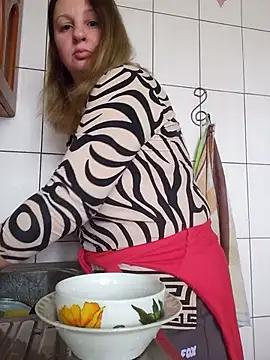 BustyBlond live cam preview