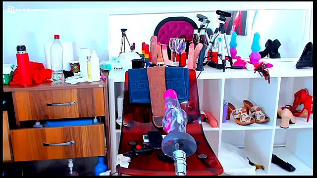 KarlaHartley live cam preview