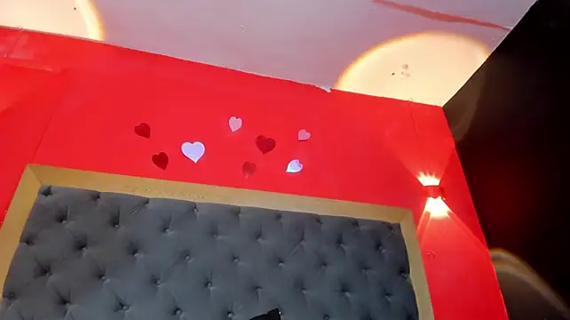 YayaHilton live cam preview