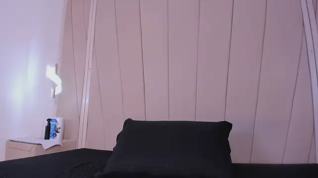 Aurora_Dalton__ live cam preview