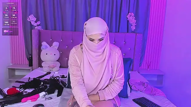 Nayla-Mouna webcam