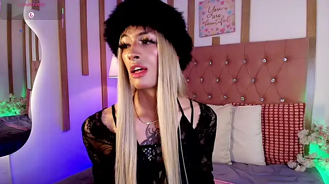 Daphne_Velmont