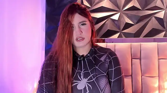megan_whitee__
