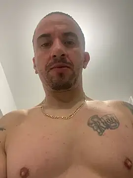 mikacapoupa live cam preview
