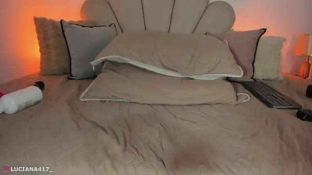 _luuciana_ live cam preview