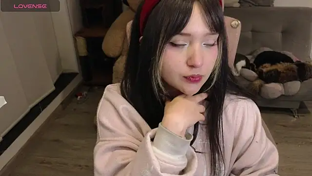 KuroChan420 live cam preview