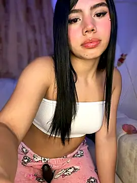 Laura-Khalifa