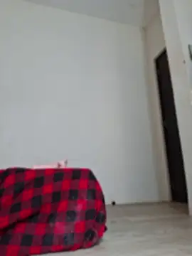 Kamdollie live cam on StripChat
