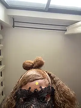 Mamii_water live sex cam