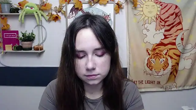 VeryVeryVeryShy_ live cam preview