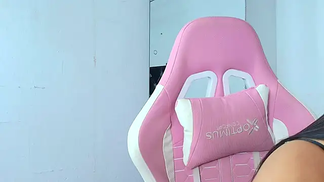 GraceWallace_ live cam on StripChat