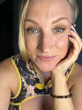 UmaTruewoman live cam preview