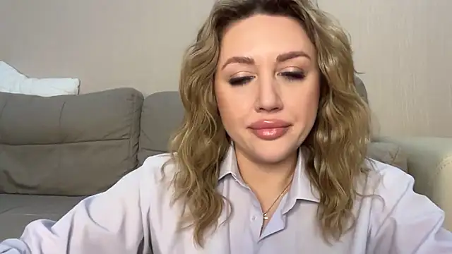 VickyLove047 live cam preview