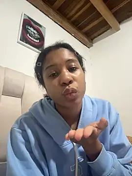 Zaira_Rose_