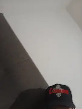 PrettyOrgasmo live cam preview