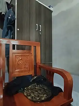 -Binii- live cam preview