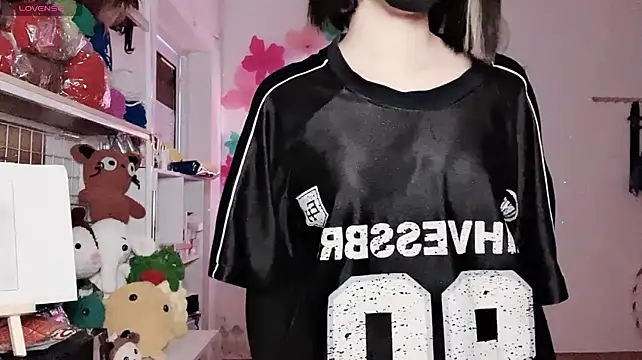 Tieu-May live cam preview