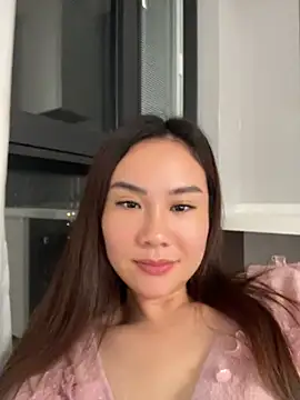 Yioyio-666 live cam preview