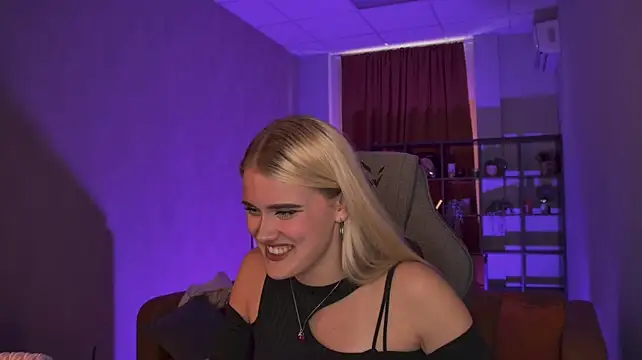 KattyWilde live cam preview