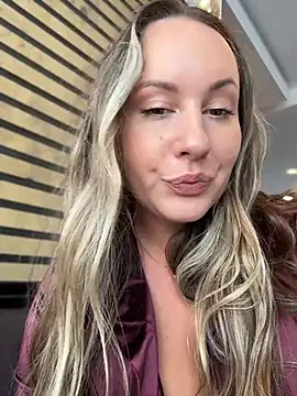 Mona_Plus live sex cam