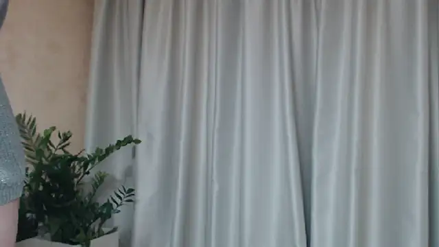 sweetpussy13 webcam
