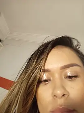 Natalyefoster live cam on StripChat
