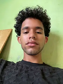 Stickmendez live cam on StripChat