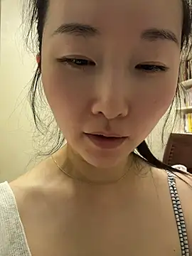 Taotao-1 live cam on StripChat