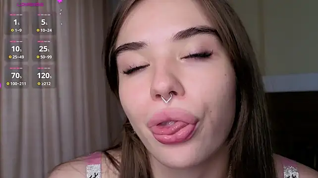 SweeetTrouble webcam