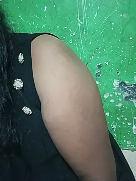 _Your_Ritu__ live cam preview