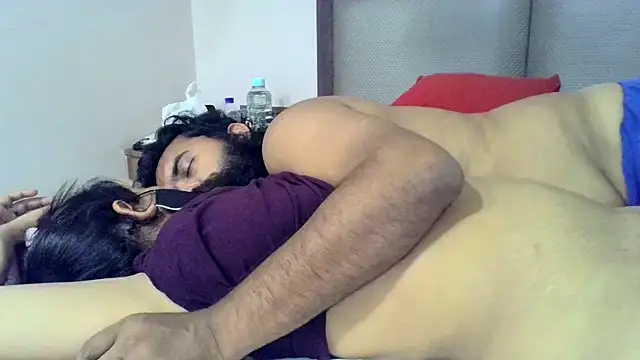 DESIDESIGN live cam on StripChat