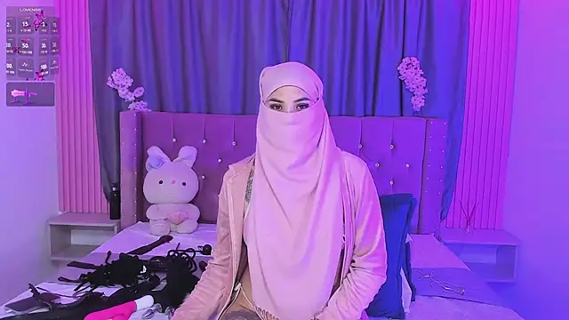 Nayla-Mouna