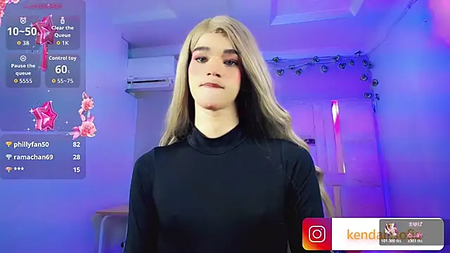Sophiaa_doll_