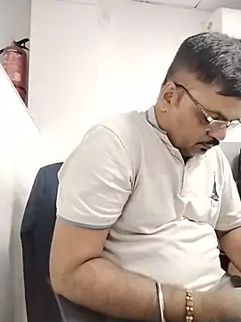 desi_gujju_boy (Ask my age) - ❤️ Welcome ❤️🙈 Let's Enjoy🔥 Office Tim