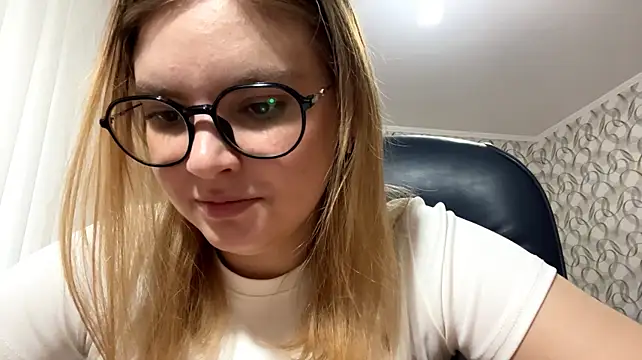 JolandaMclellan live cam on StripChat
